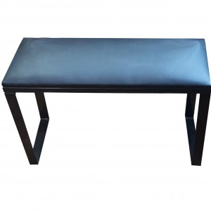 Soporte negro para pedicura en estilo loft con cojines de polipiel suave 475x320x200 patas de metal