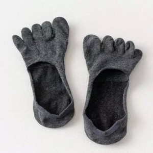  Chaussettes empreintes de pieds à cinq doigts, Printemps-Été-Automne, Chaussettes courtes mode à 5 doigts avec insert en silicone (prix par paire - couleur au choix)