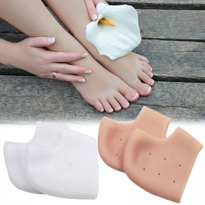 Silicone half-toe on the heel of the foot, with perforation, moisturizing and protection