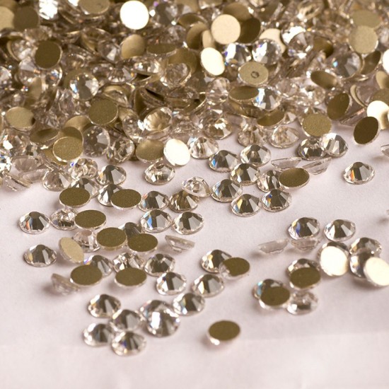 Steentjes voor nagels AB Crystal Gold SS4 op een gouden basis, glanzende stenen, Swarovski, lijm-3698-Ubeauty Decor-Nageldekor und Design