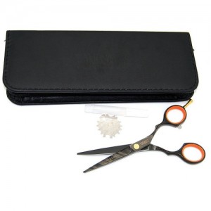 Scissors in a case T G for cutting BC04-55