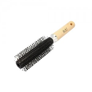  Round comb for styling (wooden handle)