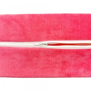  Подушка для рук махрова рожева 28 см.