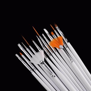  Super Deal - A set of 15 different brushes