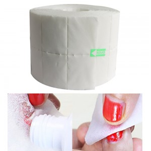 Lint-free napkins in a Roll of 500 pieces size of napkins 4 by 5 cm, MIS120LAK085