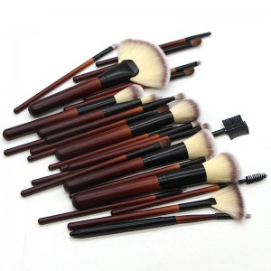  A set of makeup brushes in a purse