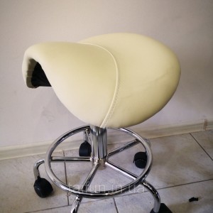 Silla del maestro de la manicura, esteticista sin respaldo.