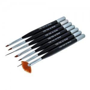  Set of 7 brushes for painting (black pen)