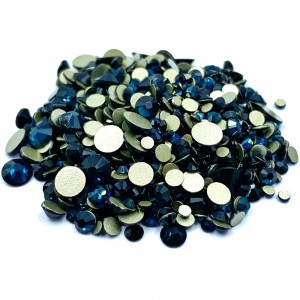  Pierres en verre Swarovski de différentes tailles BLEU-NOIR 1440 pcs.