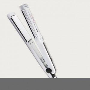Flat iron KM 1279, for salon use and at home, ergonomic handle, swivel cord, quality materials, safe styling