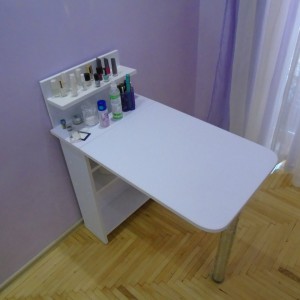  Mesa para manicure, dobrável, com prateleiras, branco fosco