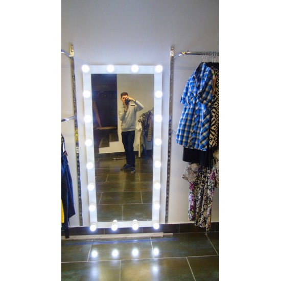 Spiegel für Fotostudio, Markenshop. Rostiger Spiegel-6141-Trend-Spiegels