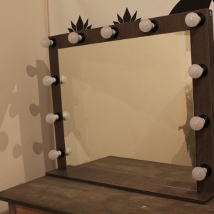 Гримерное зеркало, для макияжа - коричневое