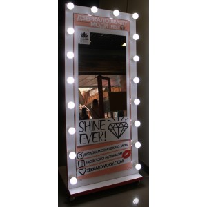  Large mirror for shops, fittings, photo studios.