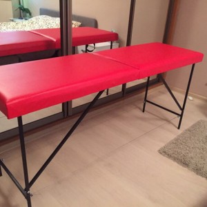  Shugaring couch, massage table