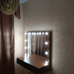 Dressing table. Visual mirror with drawer